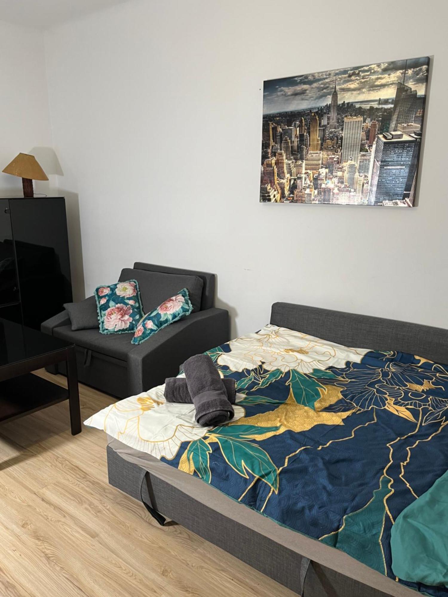 Apartament Przestronna Kawalerka Mokotow Dla 3 Osob Warszawa